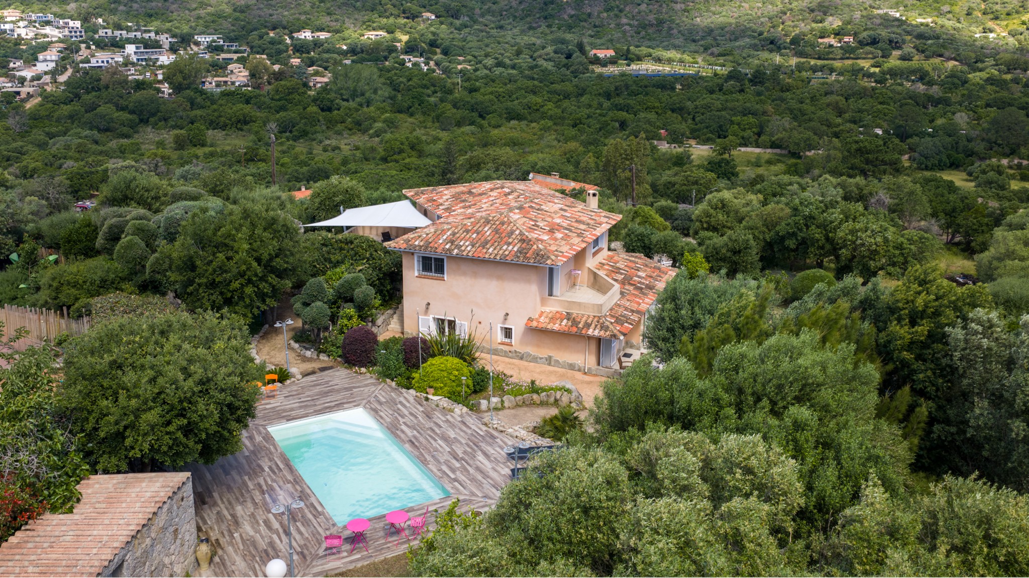 maison  - ZONZA- 201