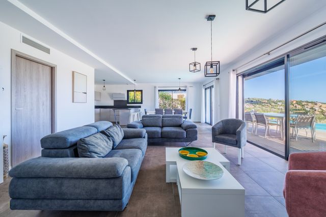 Maison &agrave; vendre - 5 pi&egrave;ces - 147 m2 - Zonza - 201 - CORSE