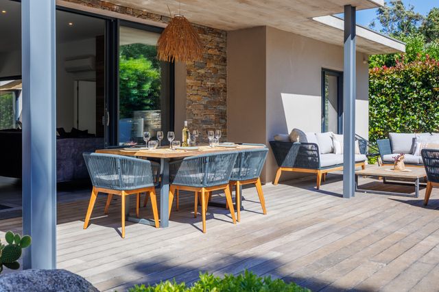 Maison &agrave; louer - 5 pi&egrave;ces - 170 m2 - Porto Vecchio - 201 - CORSE