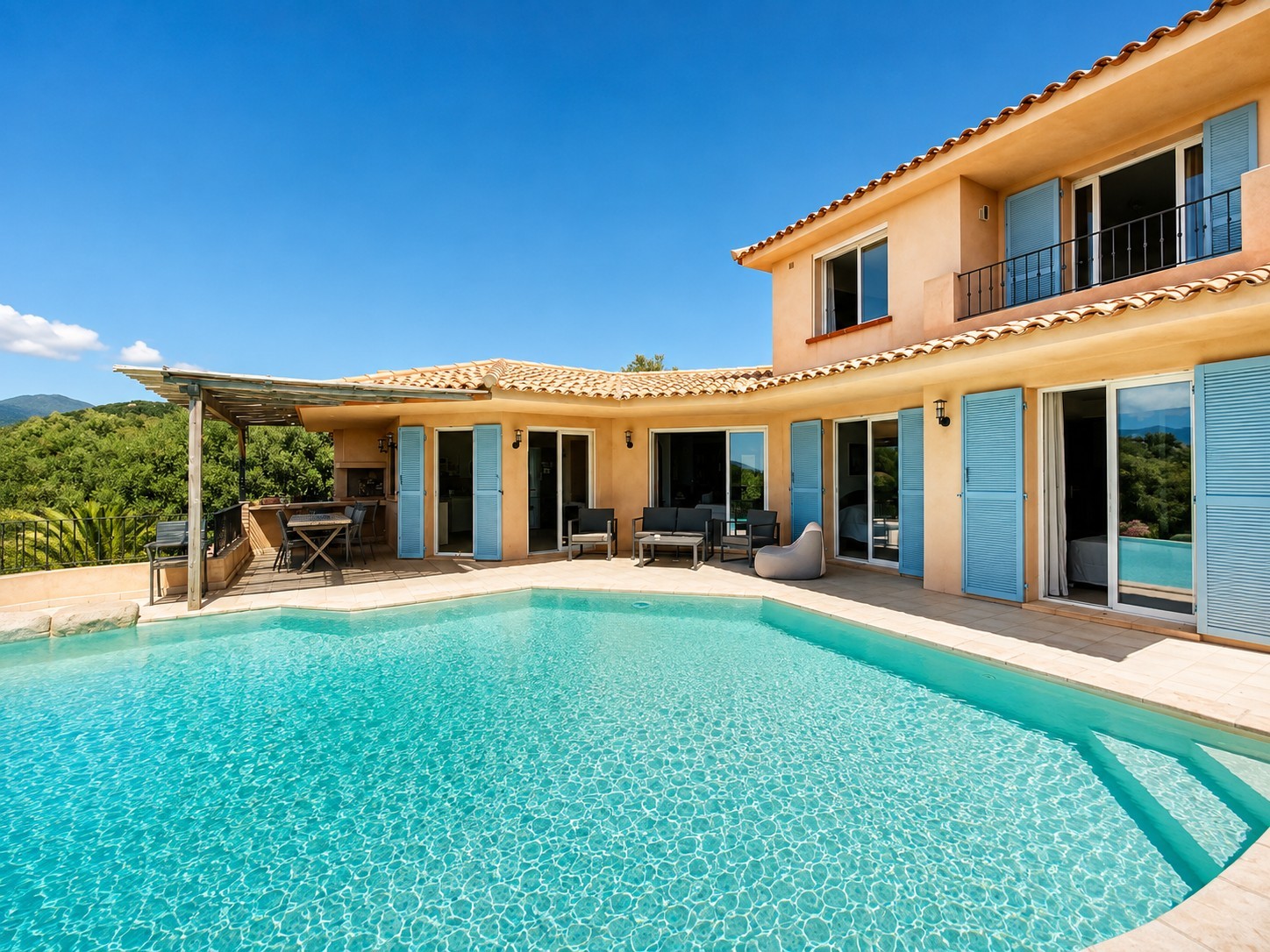 maison  - ZONZA- 201