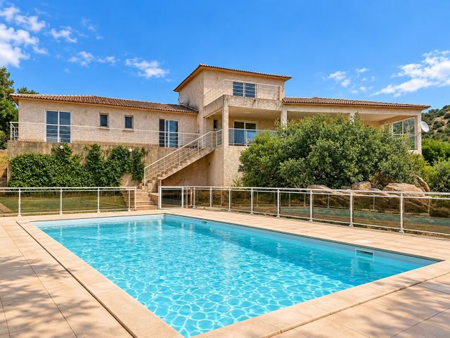 Maison &agrave; vendre - 6 pi&egrave;ces - 212 m2 - Porto Vecchio - 201 - CORSE