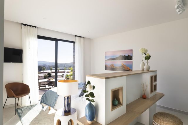 Maison à louer - 7 pièces - 350 m2 - Zonza - 201 - CORSE