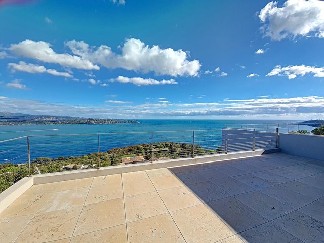 Maison à louer - 6 pièces - 340 m2 - Porto Vecchio - 201 - CORSE