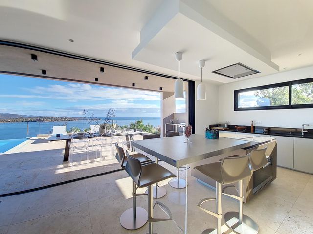 Maison à louer - 6 pièces - 340 m2 - Porto Vecchio - 201 - CORSE