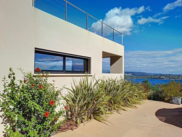 Maison à louer - 6 pièces - 340 m2 - Porto Vecchio - 201 - CORSE