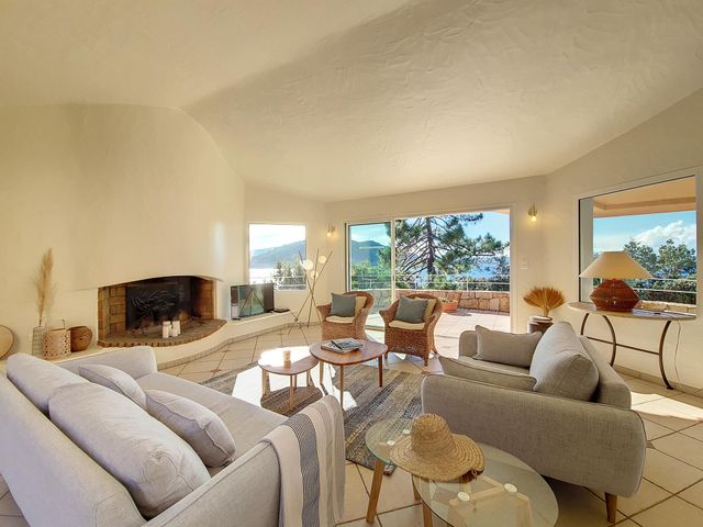 Maison à louer - 7 pièces - 250 m2 - Lecci - 201 - CORSE