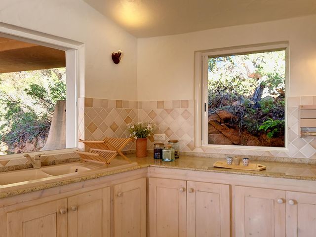 Maison à louer - 7 pièces - 250 m2 - Lecci - 201 - CORSE