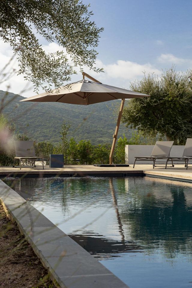 Maison &agrave; louer - 6 pi&egrave;ces - 250 m2 - Zonza - 201 - CORSE