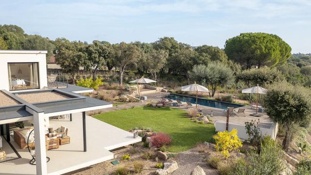 Maison à louer - 6 pièces - 250 m2 - Zonza - 201 - CORSE