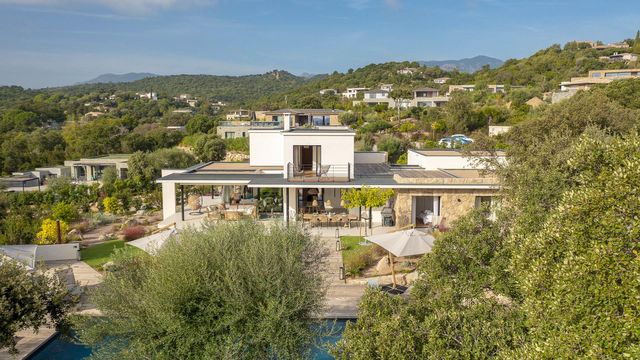 Maison à louer - 6 pièces - 250 m2 - Zonza - 201 - CORSE