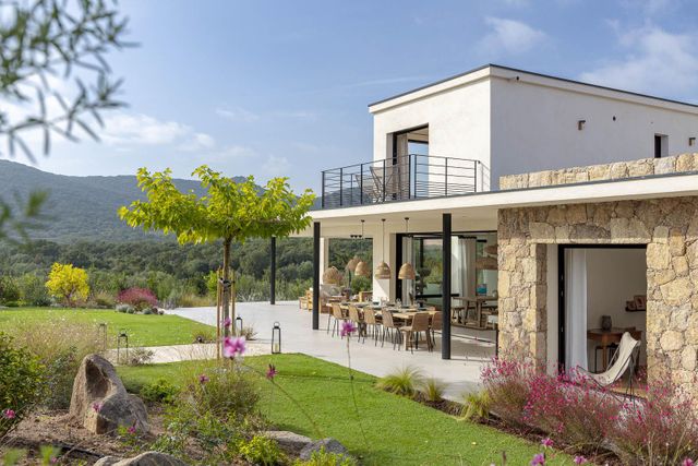 Maison &agrave; louer - 6 pi&egrave;ces - 250 m2 - Zonza - 201 - CORSE