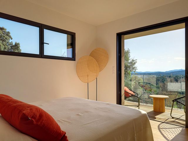 Maison à louer - 5 pièces - 200 m2 - Porto Vecchio - 201 - CORSE