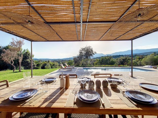 Maison à louer - 5 pièces - 200 m2 - Porto Vecchio - 201 - CORSE