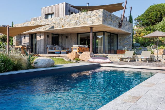 Maison à louer - 5 pièces - 190 m2 - Zonza - 201 - CORSE