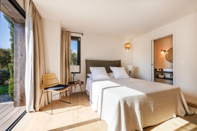 Maison à louer - 5 pièces - 190 m2 - Zonza - 201 - CORSE