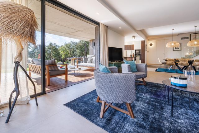 Maison à louer - 5 pièces - 190 m2 - Zonza - 201 - CORSE