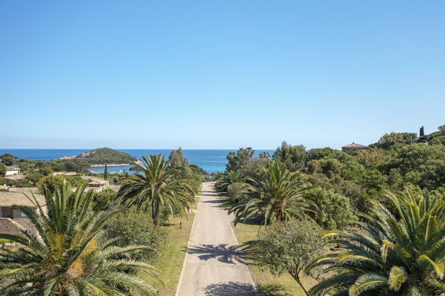 Maison à louer - 6 pièces - 200 m2 - Zonza - 201 - CORSE