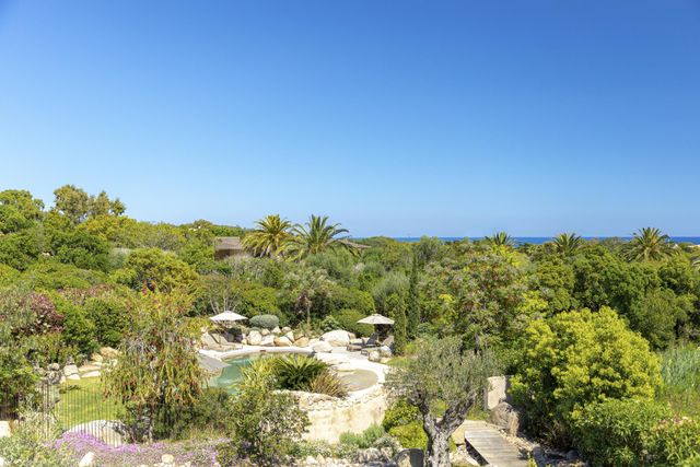 Maison à louer - 6 pièces - 200 m2 - Zonza - 201 - CORSE