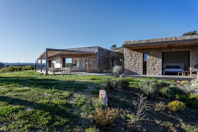 Maison à louer - 5 pièces - 300 m2 - Bonifacio - 201 - CORSE