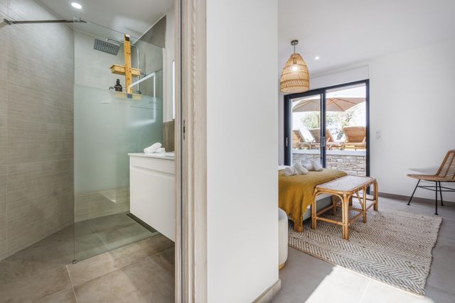 Maison à louer - 6 pièces - 300 m2 - Zonza - 201 - CORSE