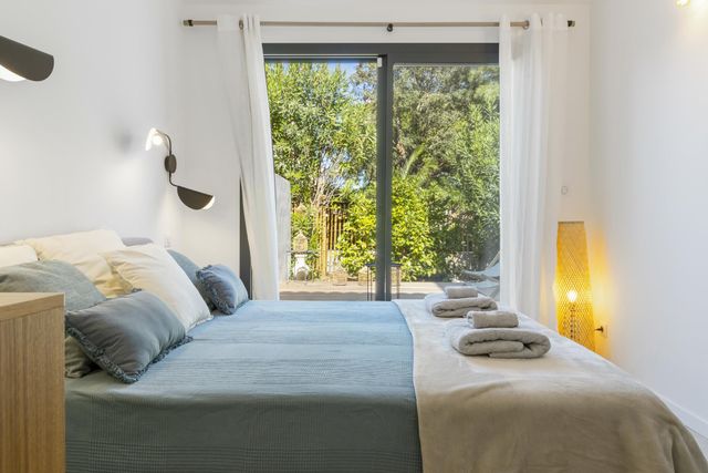 Maison à louer - 5 pièces - 180 m2 - Lecci - 201 - CORSE