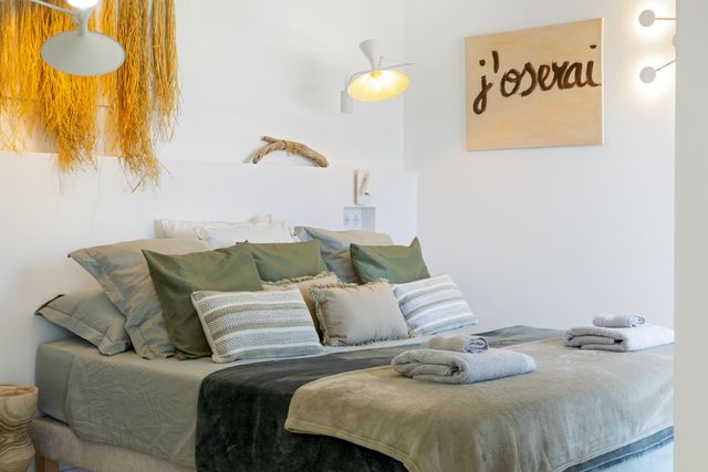 Maison à louer - 5 pièces - 180 m2 - Lecci - 201 - CORSE