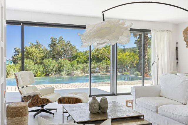 Maison à louer - 5 pièces - 180 m2 - Lecci - 201 - CORSE