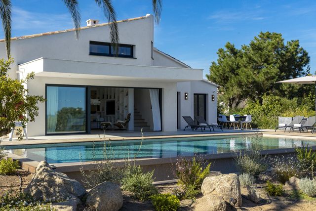 Maison à louer - 5 pièces - 180 m2 - Lecci - 201 - CORSE