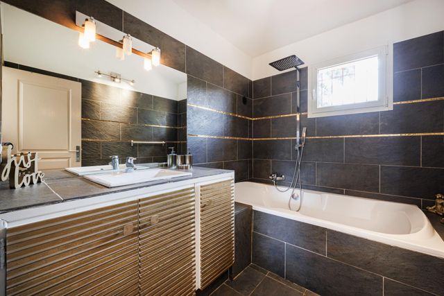 Maison à vendre - 5 pièces - 140,91 m2 - Porto Vecchio - 201 - CORSE