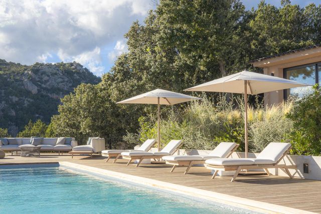 Maison à louer - 7 pièces - 300 m2 - Porto Vecchio - 201 - CORSE