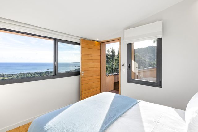 Maison à louer - 7 pièces - 300 m2 - Porto Vecchio - 201 - CORSE