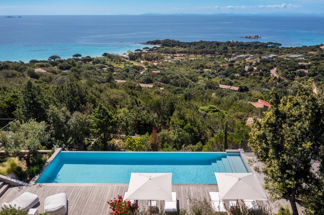Maison à louer - 7 pièces - 300 m2 - Porto Vecchio - 201 - CORSE