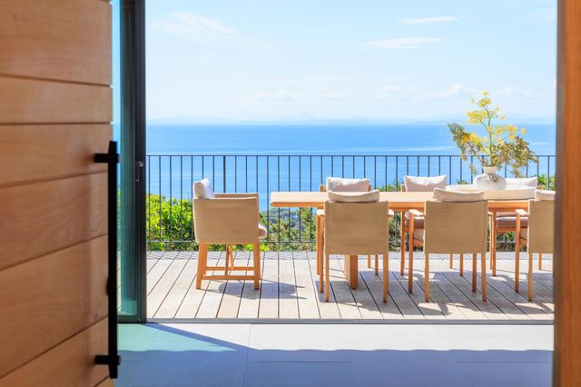 Maison à louer - 7 pièces - 300 m2 - Porto Vecchio - 201 - CORSE