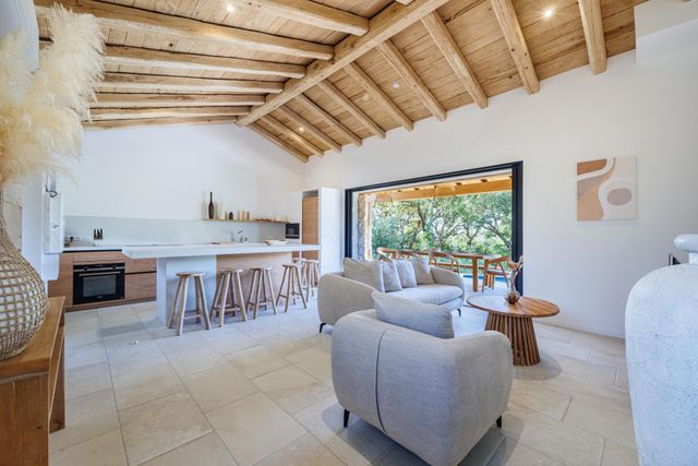 Maison à louer - 4 pièces - 95 m2 - Zonza - 201 - CORSE