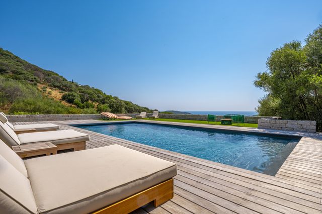 Maison &agrave; louer - 5 pi&egrave;ces - 280 m2 - Zonza - 201 - CORSE