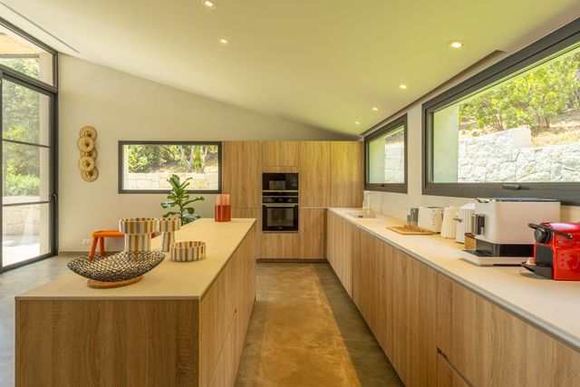 Maison à louer - 4 pièces - 235 m2 - Zonza - 201 - CORSE