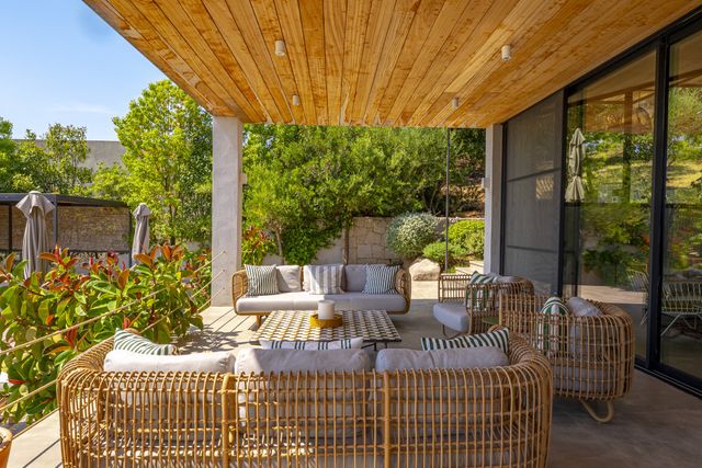 Maison &agrave; louer - 5 pi&egrave;ces - 280 m2 - Zonza - 201 - CORSE