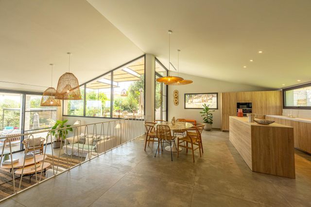 Maison à louer - 4 pièces - 235 m2 - Zonza - 201 - CORSE