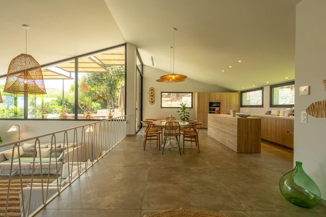 Maison à louer - 4 pièces - 235 m2 - Zonza - 201 - CORSE