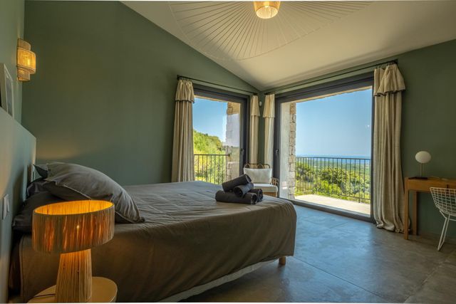 Maison à louer - 4 pièces - 235 m2 - Zonza - 201 - CORSE