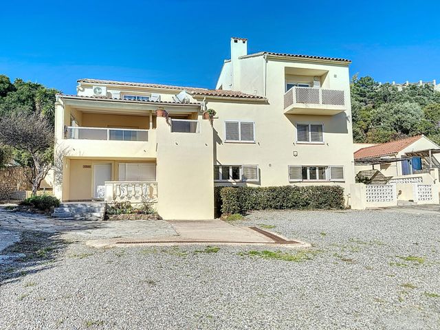 Maison à vendre - 16 pièces - 418,49 m2 - Zonza - 201 - CORSE