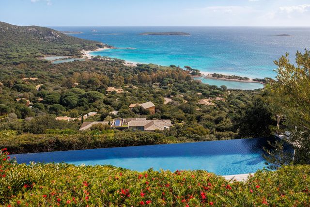 Maison à louer - 8 pièces - 400 m2 - Porto Vecchio - 201 - CORSE