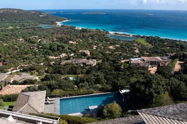 Maison à louer - 8 pièces - 400 m2 - Porto Vecchio - 201 - CORSE