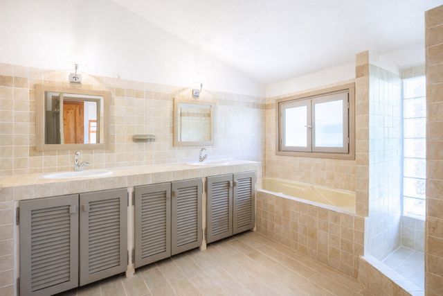 Maison &agrave; vendre - 6 pi&egrave;ces - 191,48 m2 - Porto Vecchio - 201 - CORSE