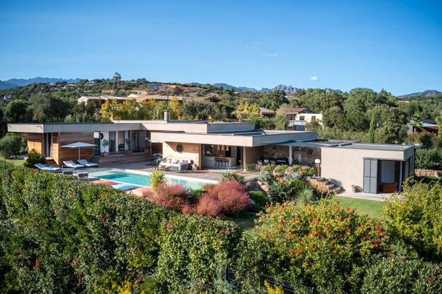 Maison à louer - 5 pièces - 200 m2 - Zonza - 201 - CORSE