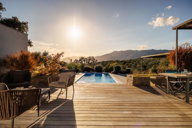 Maison à louer - 4 pièces - 134 m2 - Lecci - 201 - CORSE