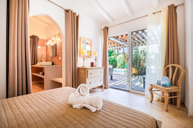 Maison à vendre - 13 pièces - 680 m2 - Bonifacio - 201 - CORSE