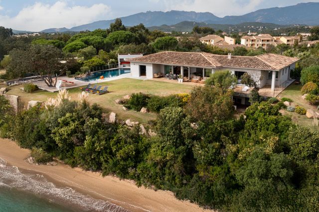 Maison à louer - 8 pièces - 500 m2 - Porto Vecchio - 201 - CORSE