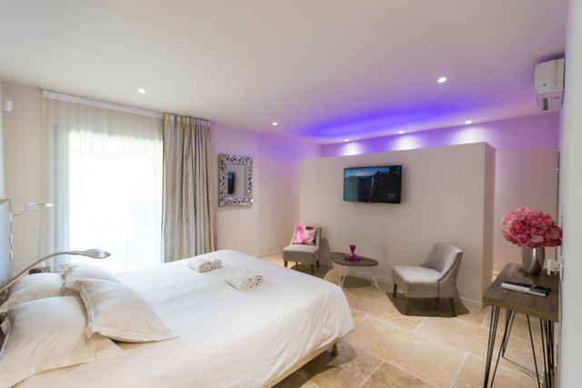 Maison à louer - 8 pièces - 500 m2 - Porto Vecchio - 201 - CORSE