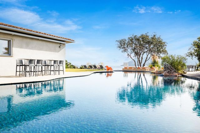 Maison à louer - 8 pièces - 500 m2 - Porto Vecchio - 201 - CORSE